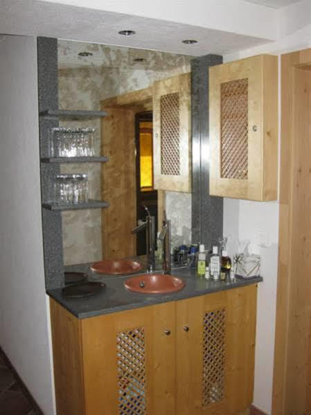 Arch San Martin Hotel Самнаун Екстериор снимка